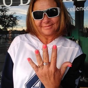 Meet your Posher, Lisa